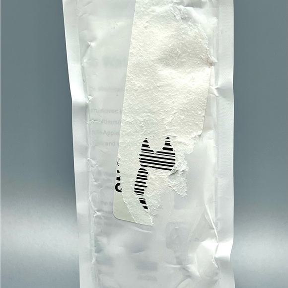 Posh Tech Two Tone Apple Watch Band 38-41MM NEW - Picture 2 of 3